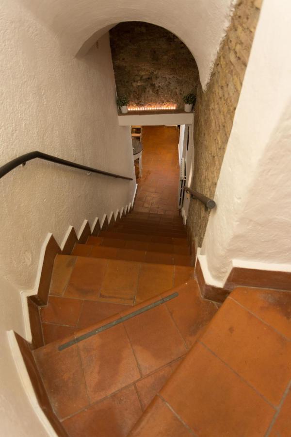 Roman Grotto Experience 5Pax ภายนอก รูปภาพ